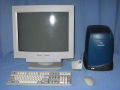 Complete system as I originally got it with the O2, 19" display, keyboard, mouse and the O2 camera. - o2-01a.jpg